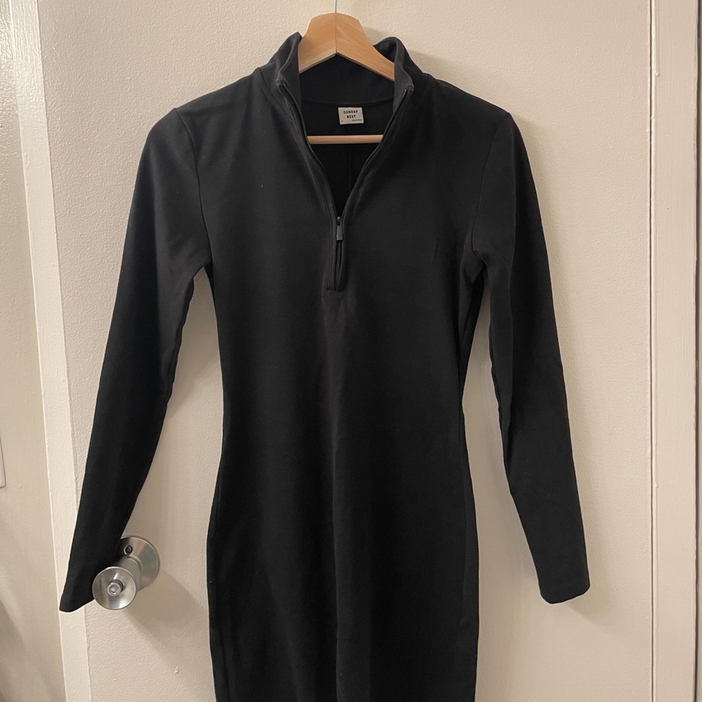 Aritzia Sunday Best Half-zip dress